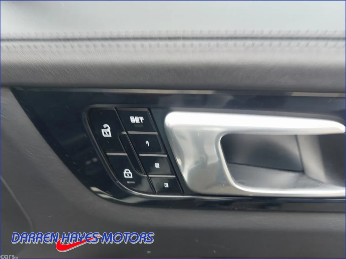 Porsche Cayenne SUV, Petrol Plug-in Hybrid, 2021, White