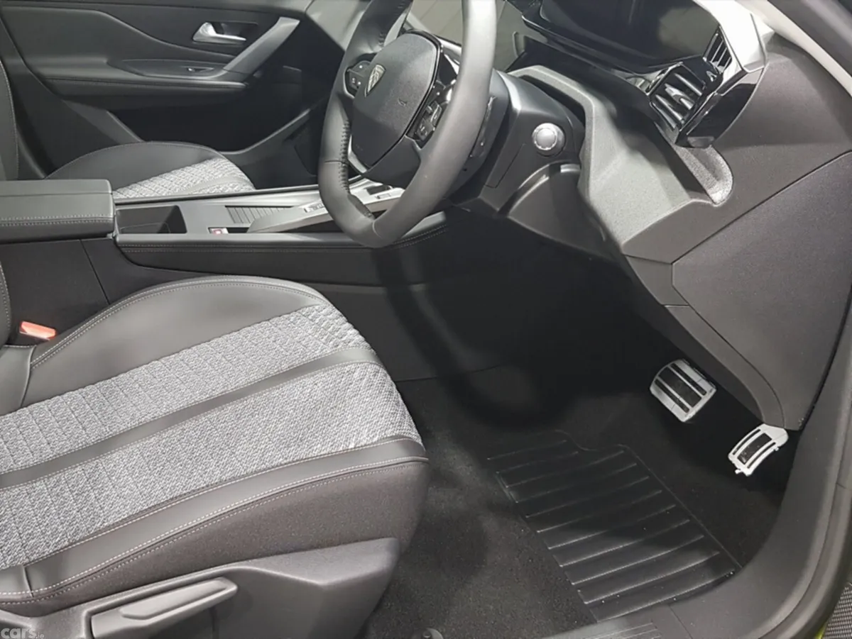 Peugeot 408 Hatchback, Petrol Hybrid, 2026, Green