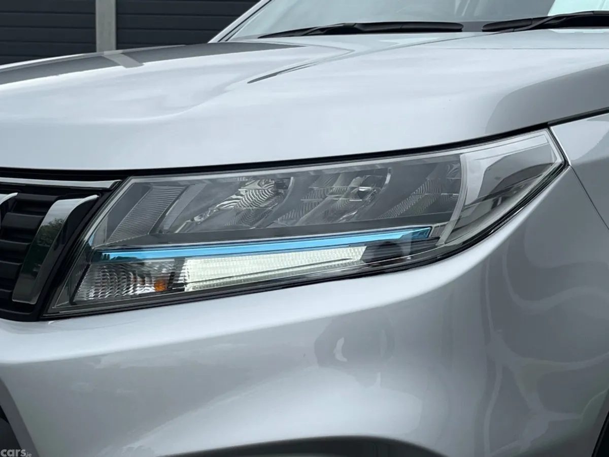 Suzuki Vitara SUV, Petrol Hybrid, 2024, Grey