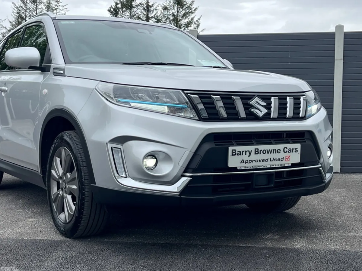 Suzuki Vitara SUV, Petrol Hybrid, 2024, Grey