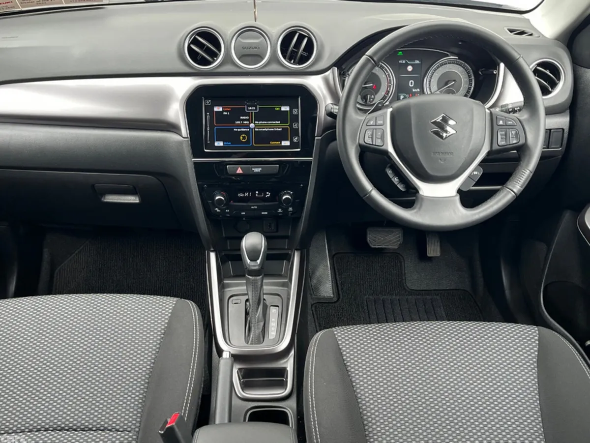 Suzuki Vitara SUV, Petrol Hybrid, 2024, Grey