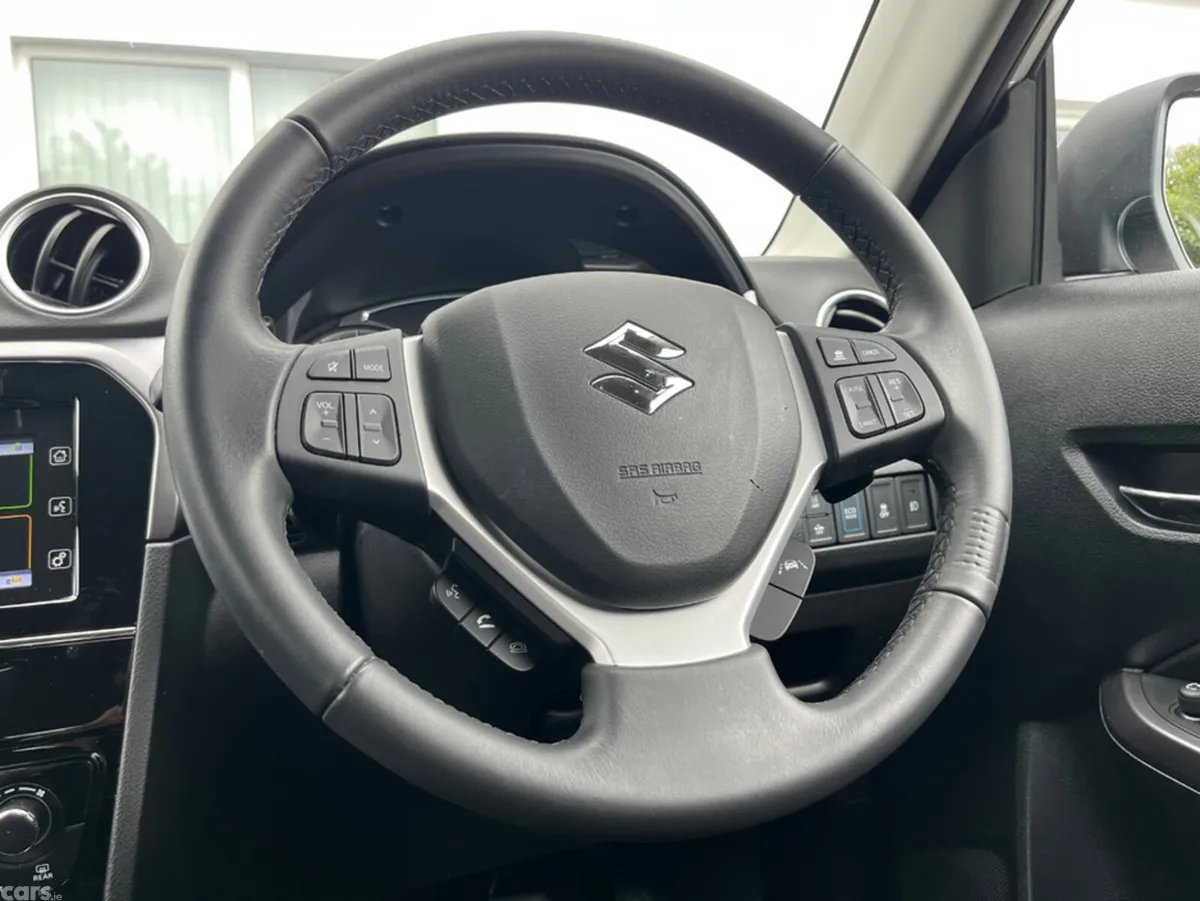 Suzuki Vitara SUV, Petrol Hybrid, 2024, Grey