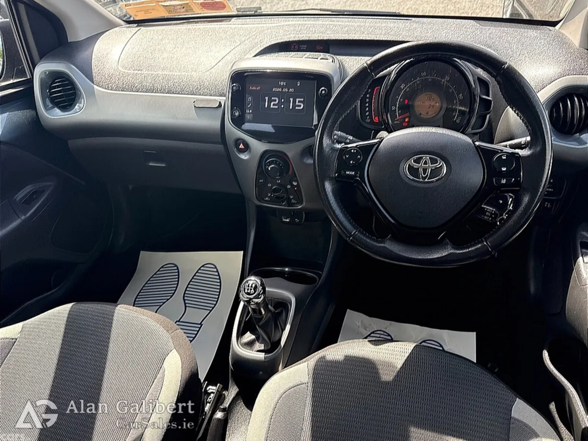 Toyota Aygo Hatchback, Petrol, 2021, Grey