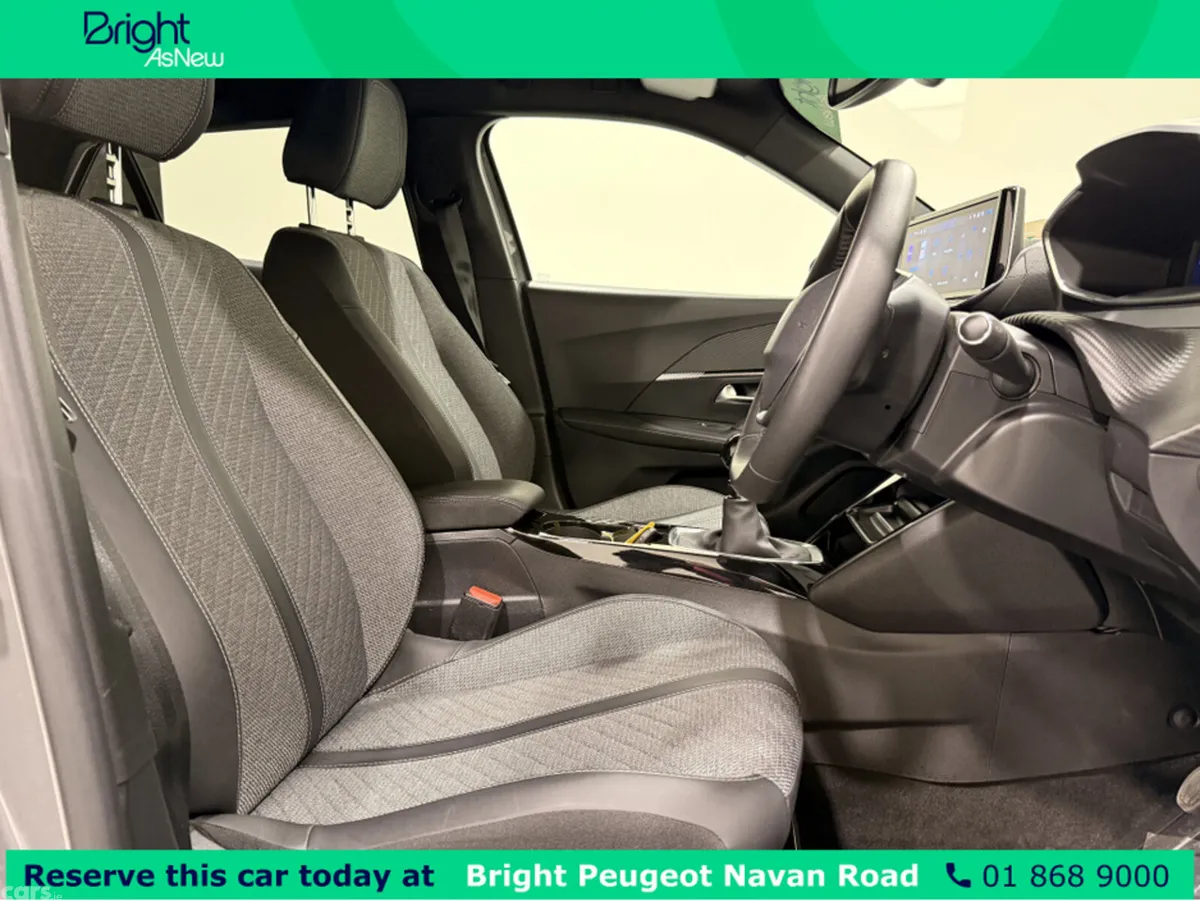 Peugeot 2008 MPV, Petrol, 2024, Grey