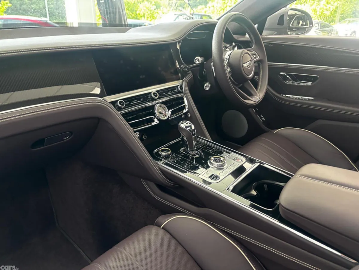 Bentley Flying Spur Saloon, Petrol Plug-in Hybrid, 2024, Grey