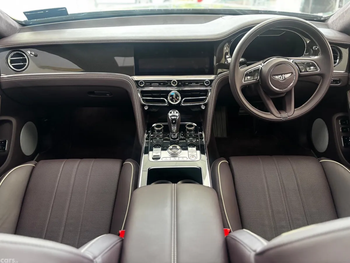 Bentley Flying Spur Saloon, Petrol Plug-in Hybrid, 2024, Grey