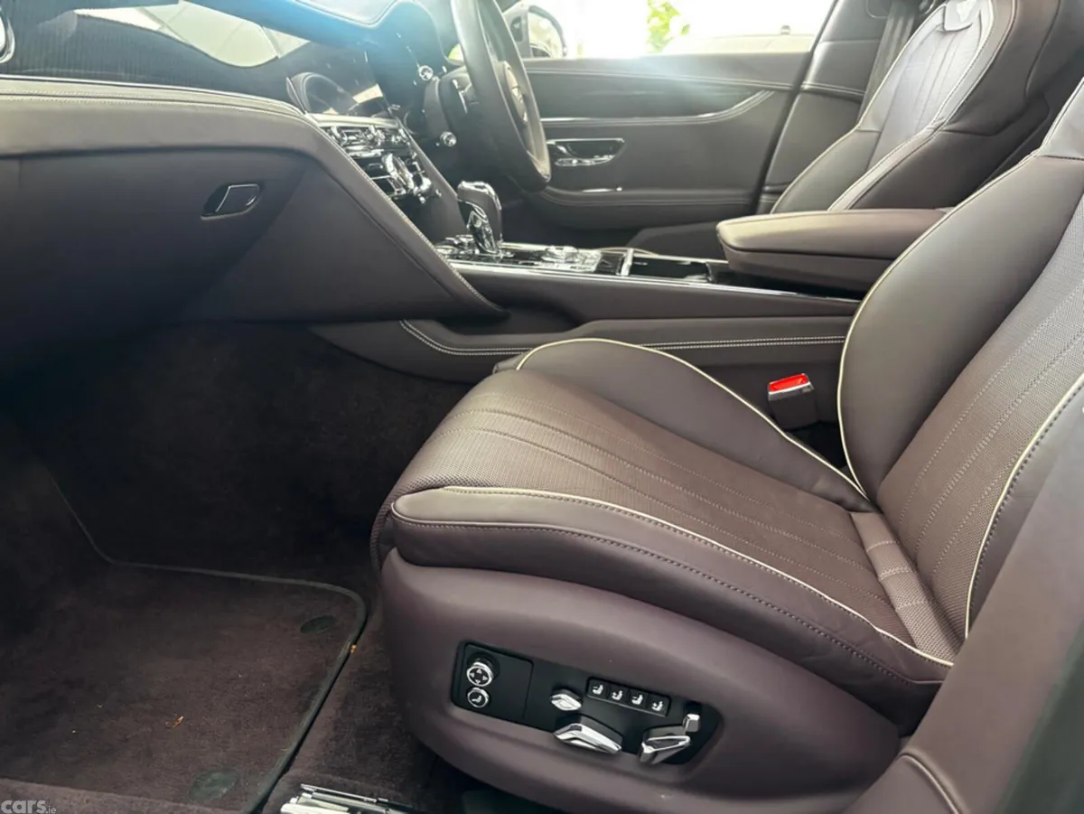 Bentley Flying Spur Saloon, Petrol Plug-in Hybrid, 2024, Grey
