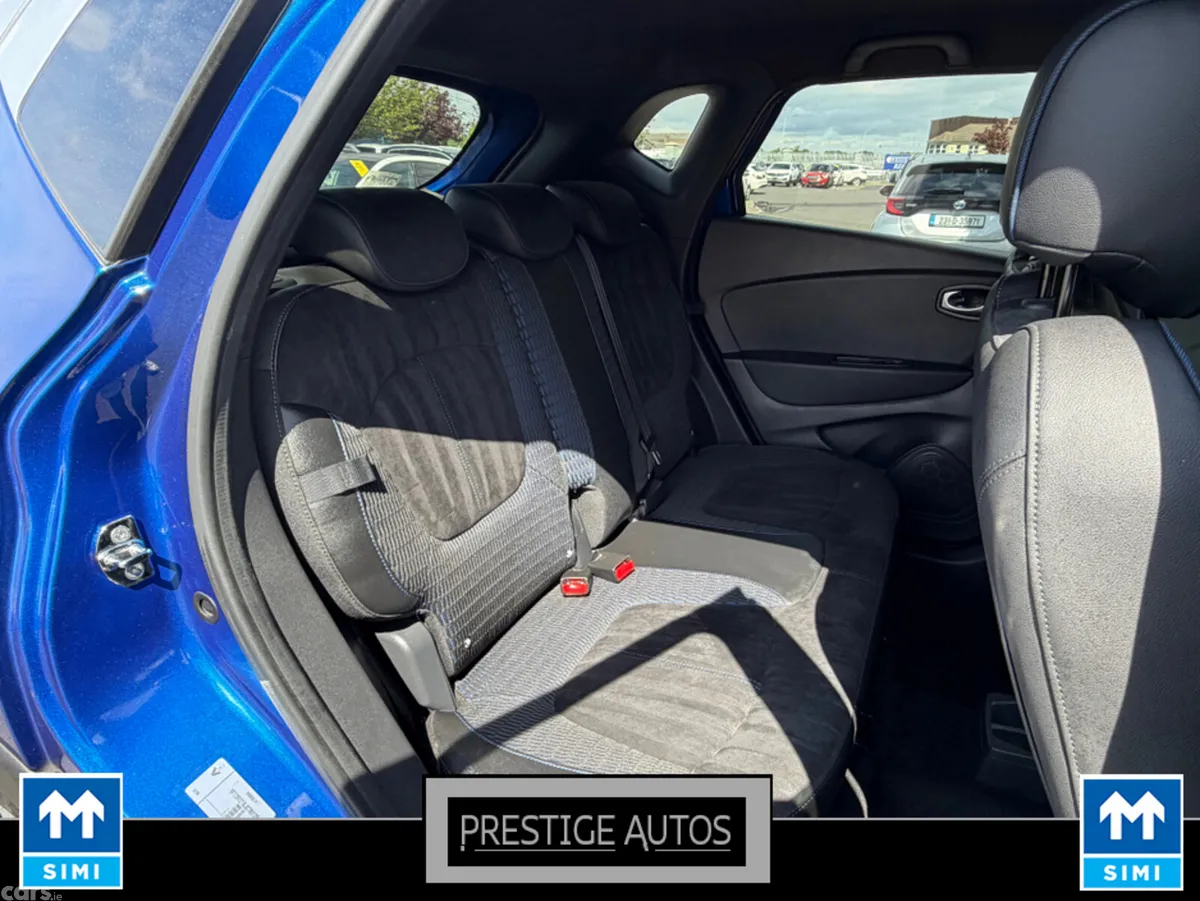 Renault Captur Hatchback, Petrol, 2019, Blue