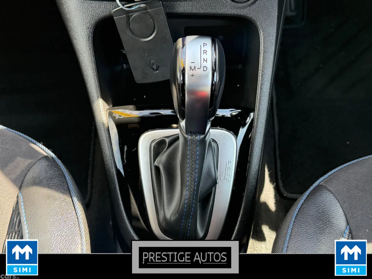 Renault Captur Hatchback, Petrol, 2019, Blue
