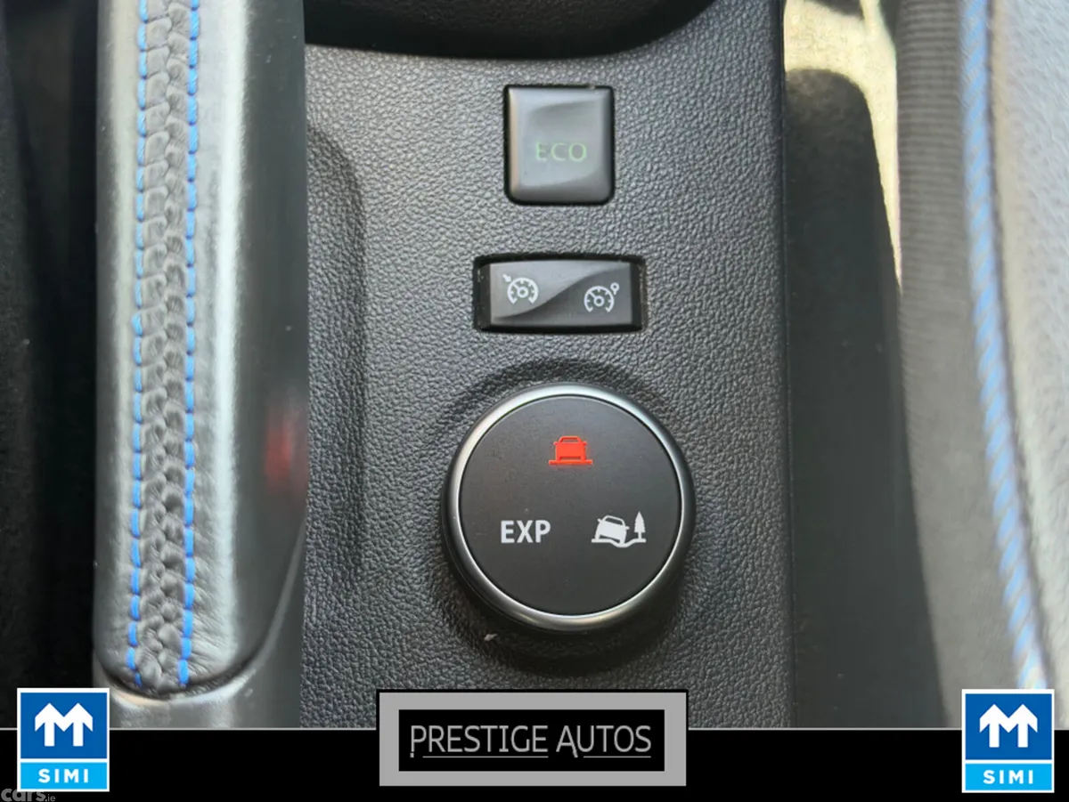 Renault Captur Hatchback, Petrol, 2019, Blue