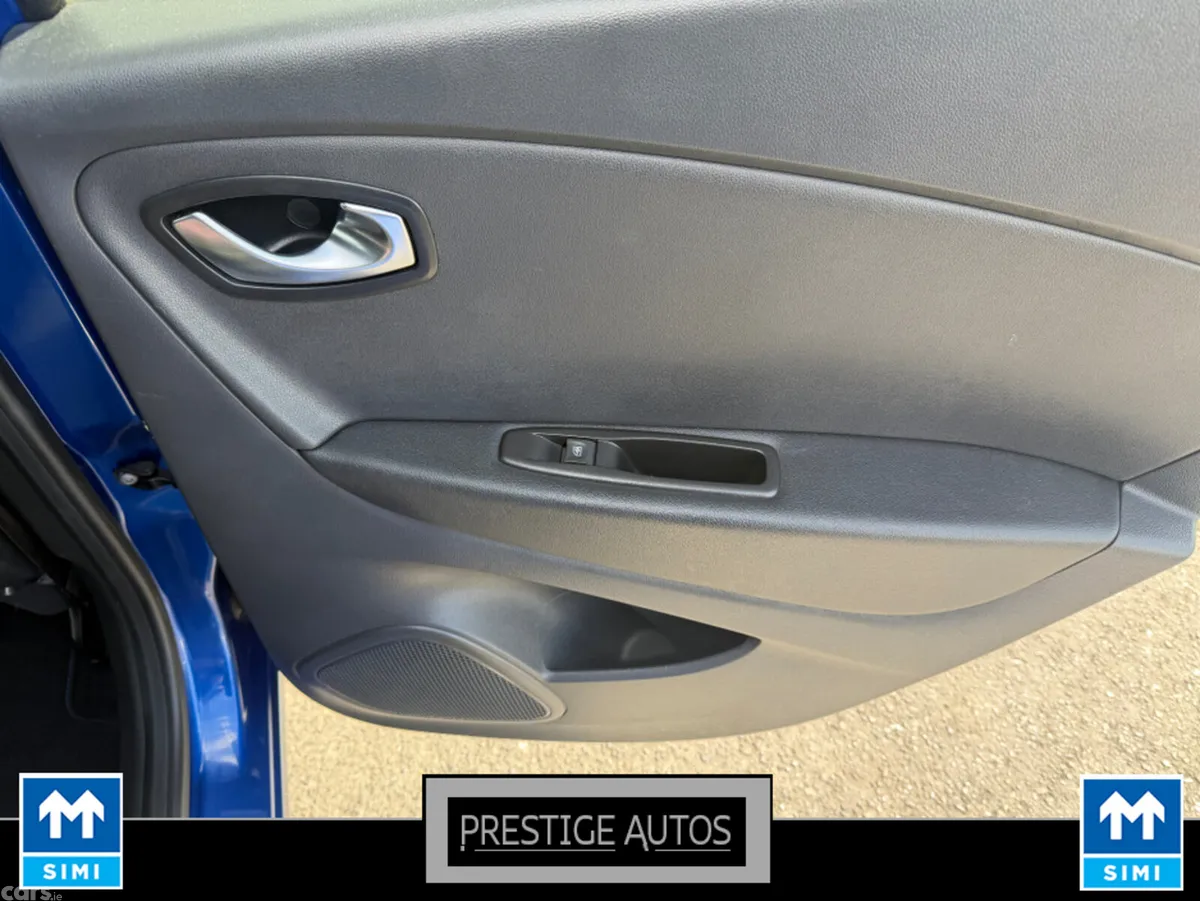 Renault Captur Hatchback, Petrol, 2019, Blue