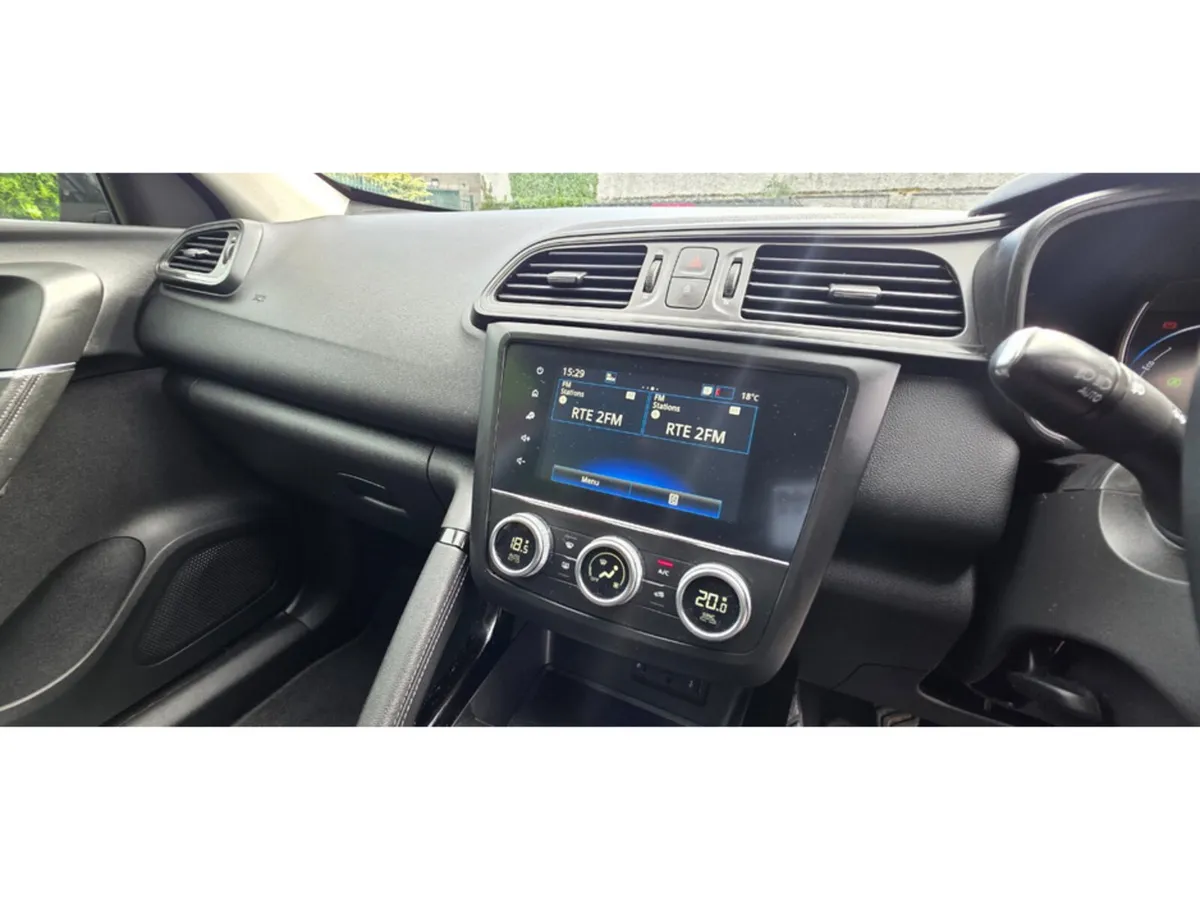 Renault Kadjar SUV, Diesel, 2021, Red