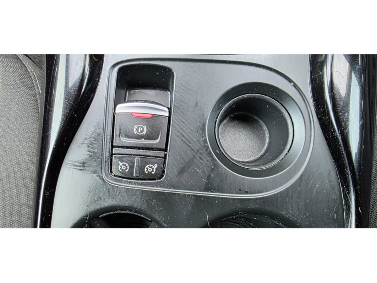 Renault Kadjar SUV, Diesel, 2021, Red