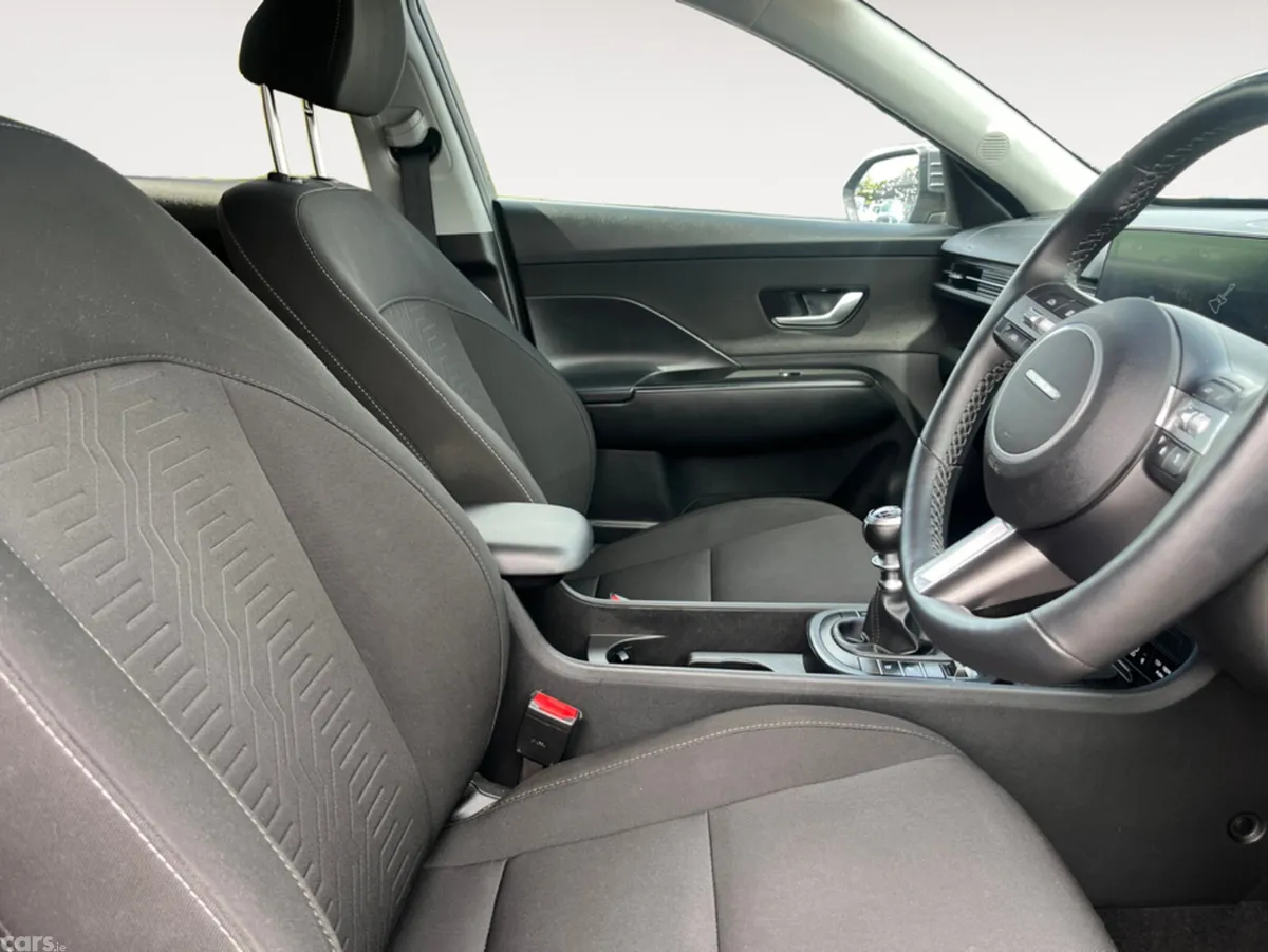 Hyundai KONA MPV, Petrol, 2024, Grey