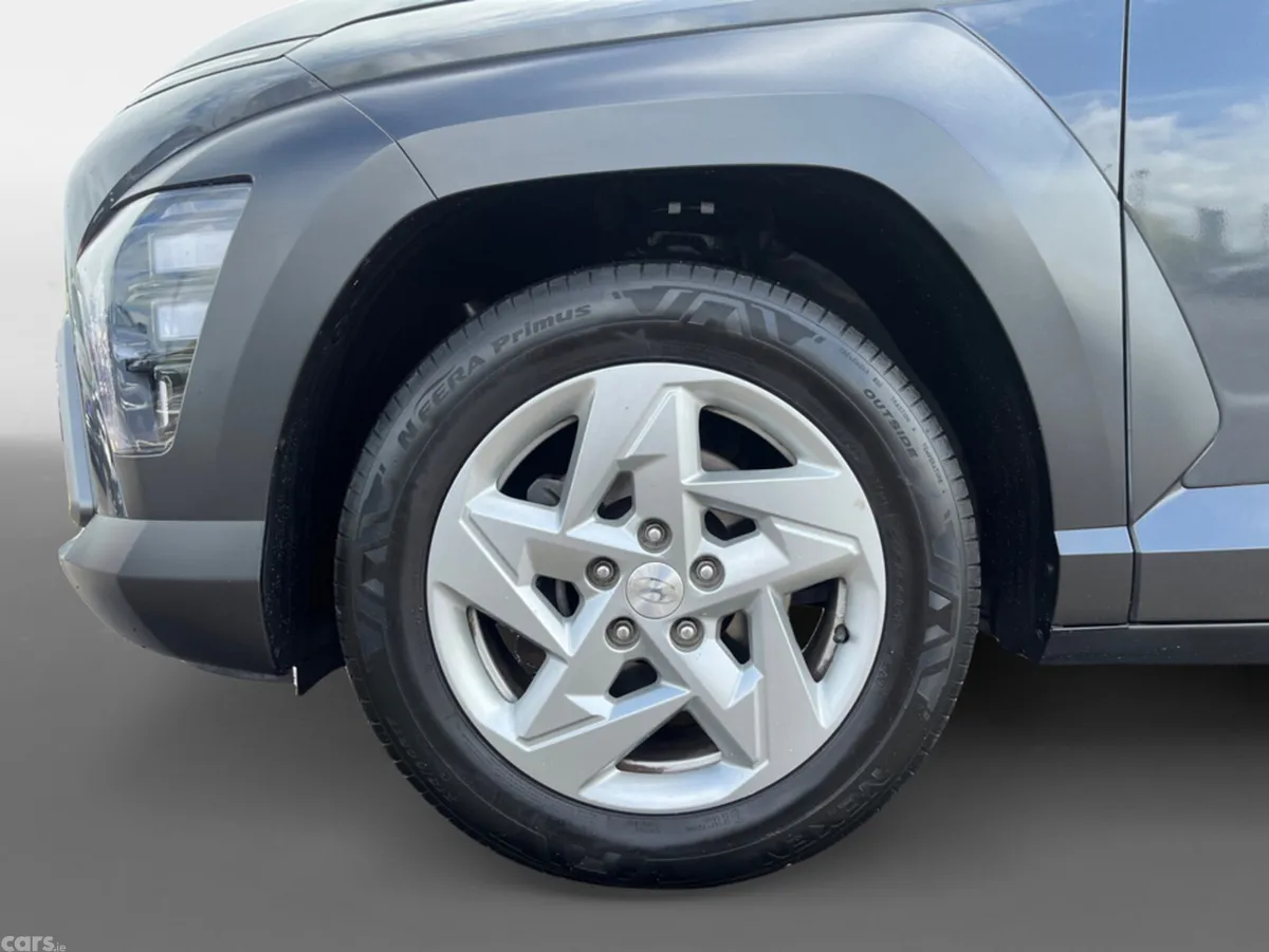 Hyundai KONA MPV, Petrol, 2024, Grey