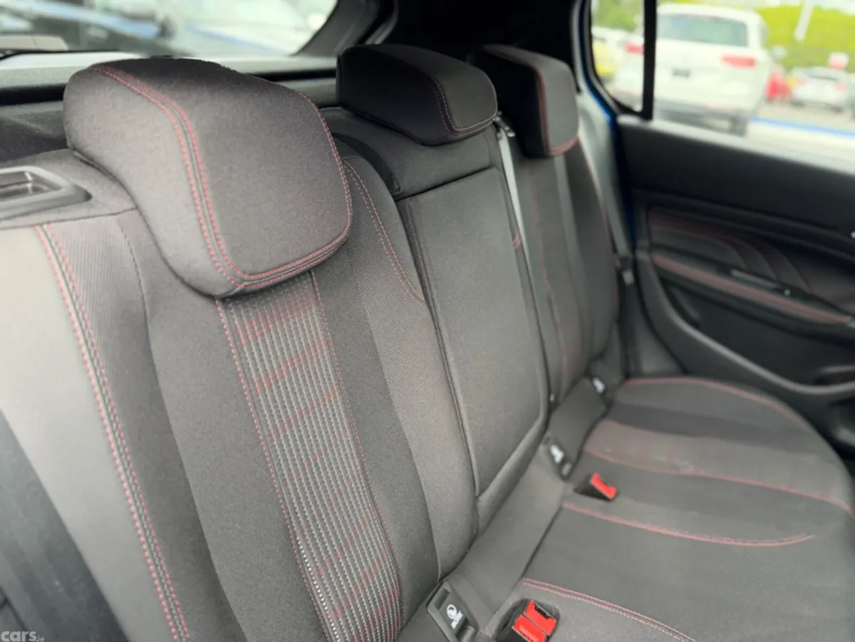 Peugeot 308 Hatchback, Diesel, 2021, Blue