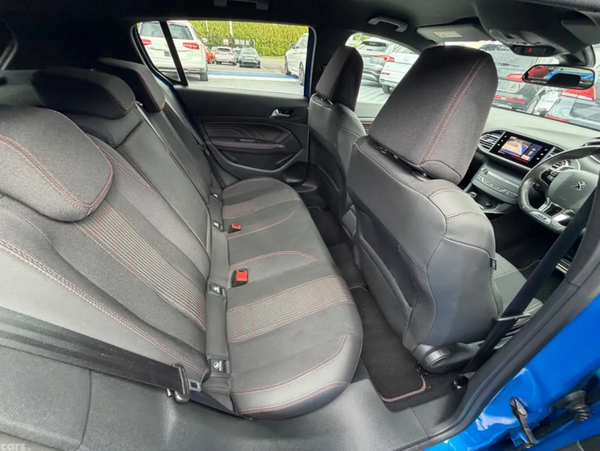 Peugeot 308 Hatchback, Diesel, 2021, Blue