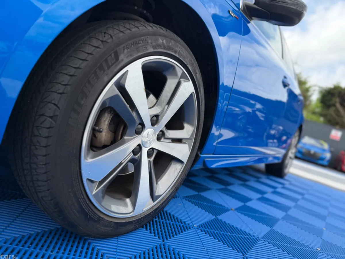 Peugeot 308 Hatchback, Diesel, 2021, Blue