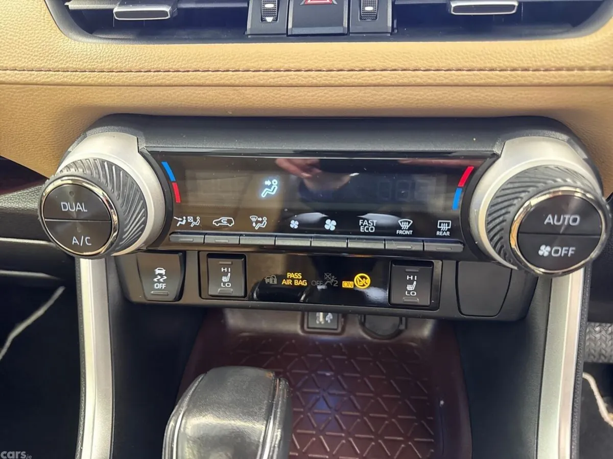 Toyota RAV4 SUV, Petrol Hybrid, 2023, Grey