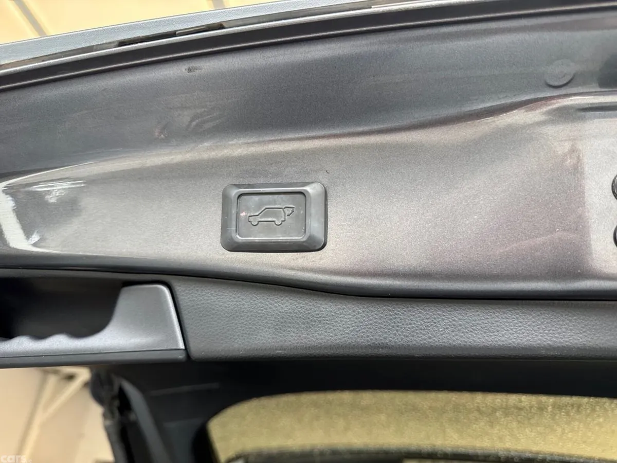 Toyota RAV4 SUV, Petrol Hybrid, 2023, Grey