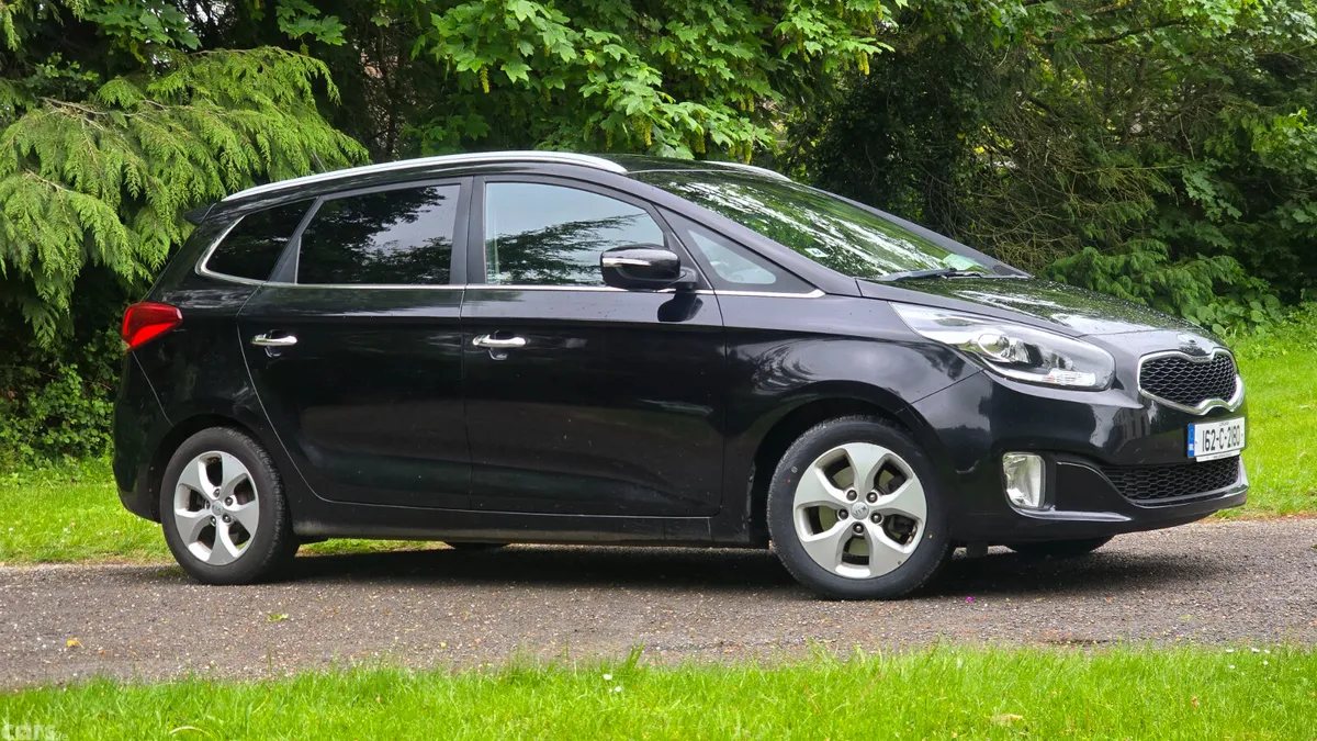 Kia Carens MPV, Diesel, 2016, Black