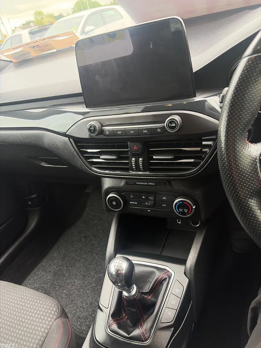 Ford Focus Hatchback, Diesel, 2020, Blue
