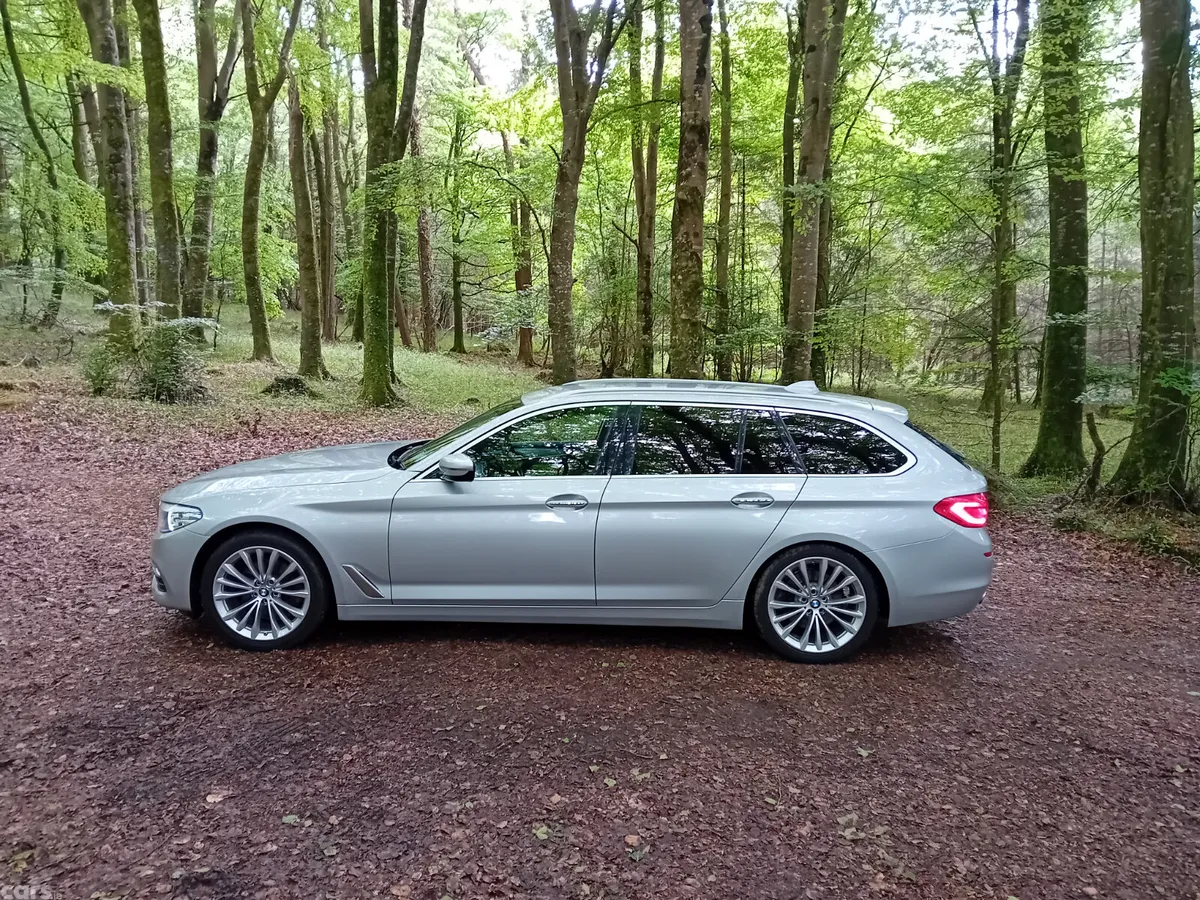 BMW 5-Series Estate, Diesel, 2017, Silver