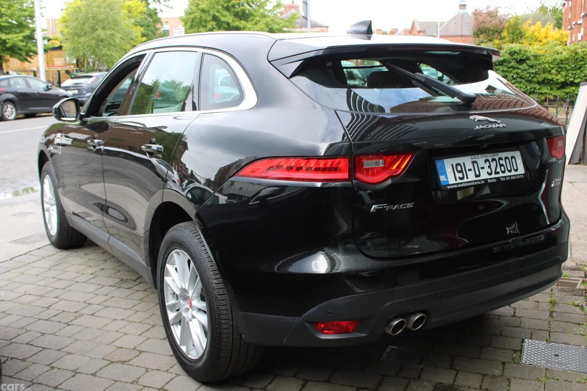 Jaguar F-Pace SUV, Diesel, 2019, Black