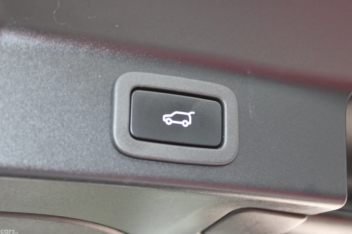 Jaguar F-Pace SUV, Diesel, 2019, Black