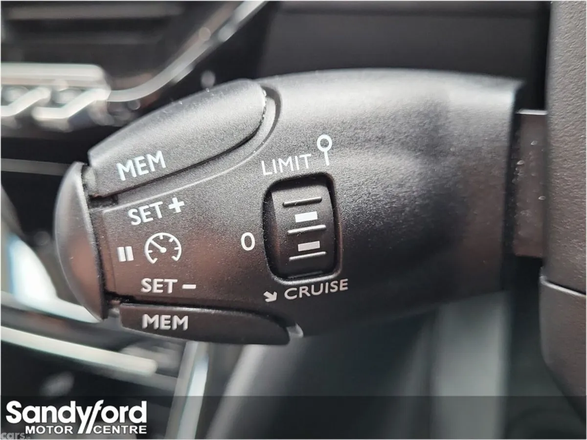 Peugeot 2008 SUV, Electric, 2022, Red