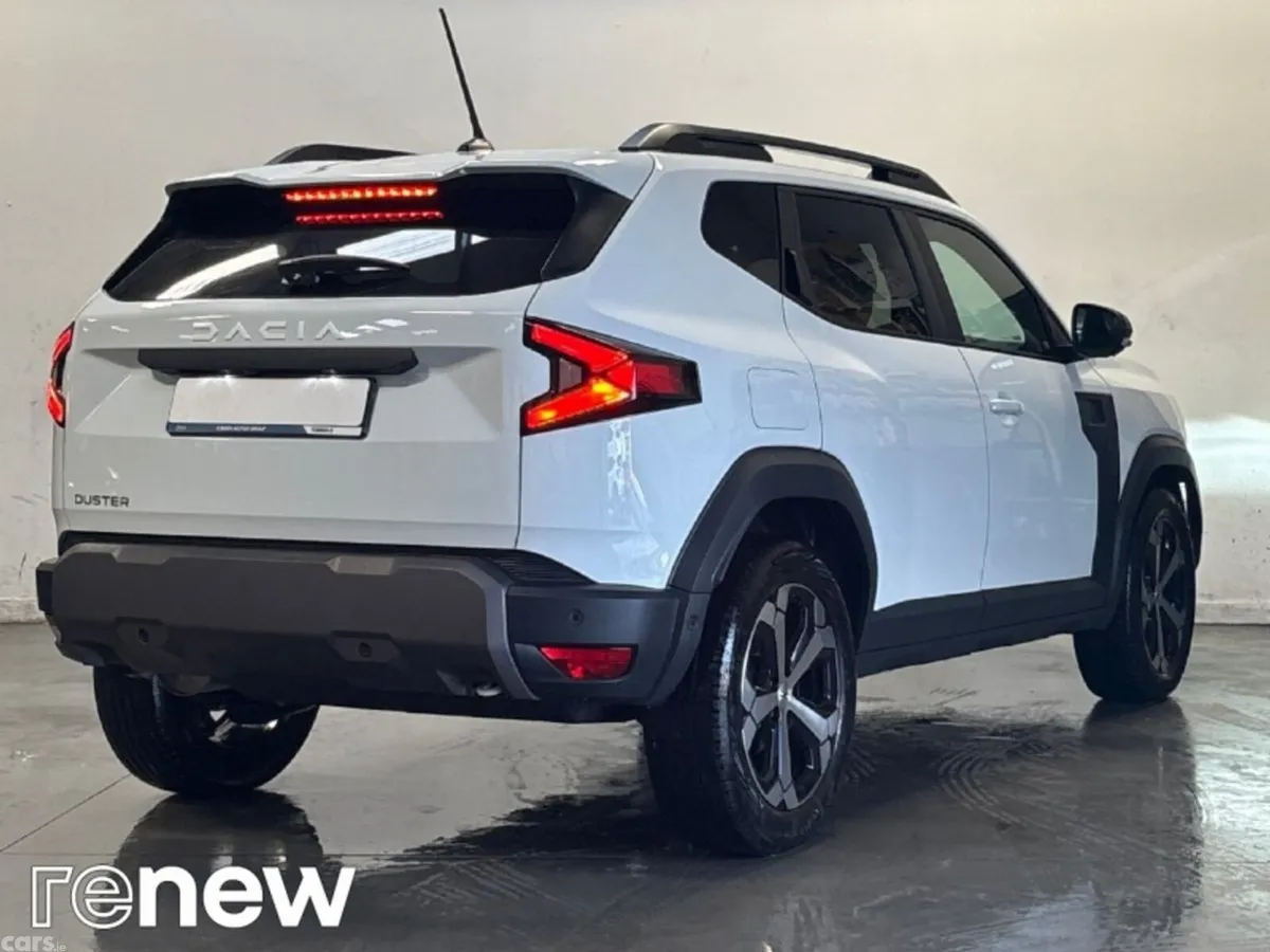Dacia Duster SUV, Petrol Hybrid, 2025, White