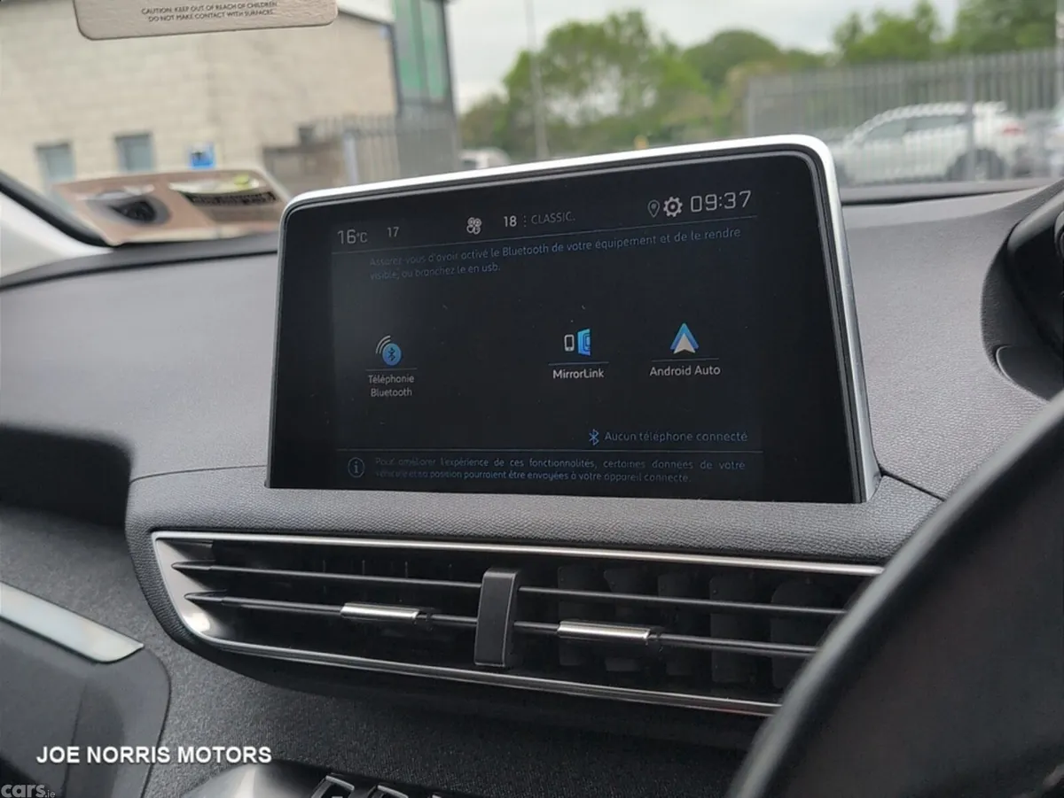 Peugeot 5008 MPV, Diesel, 2019, White