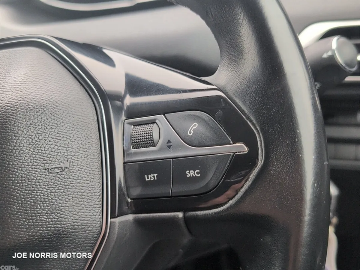 Peugeot 5008 MPV, Diesel, 2019, White