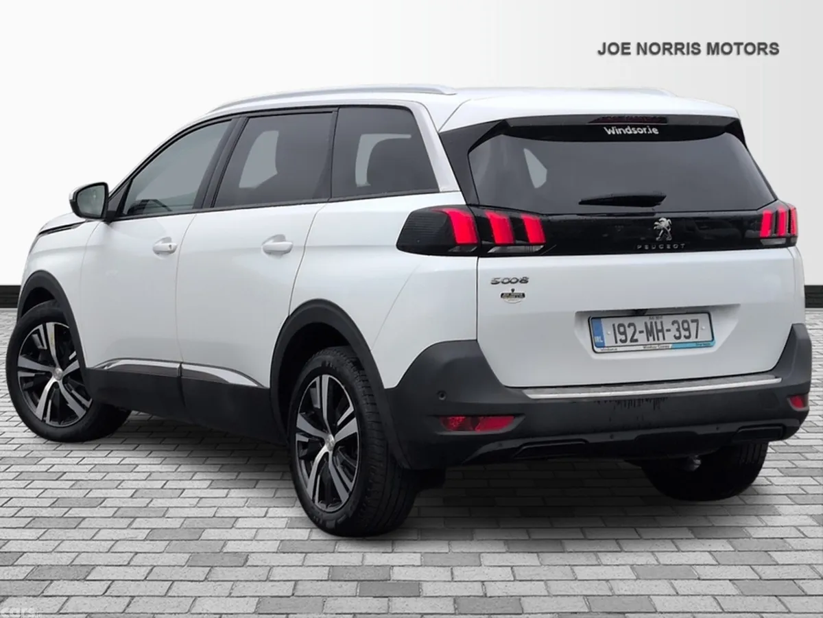 Peugeot 5008 MPV, Diesel, 2019, White