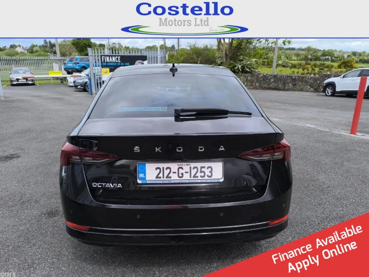 Skoda Octavia Saloon, Diesel, 2021, Black