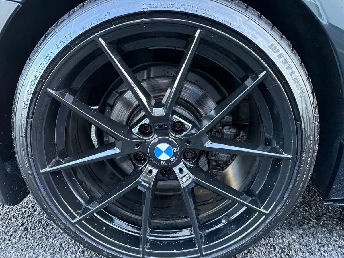 BMW 3-Series Saloon, Diesel, 2018, Black