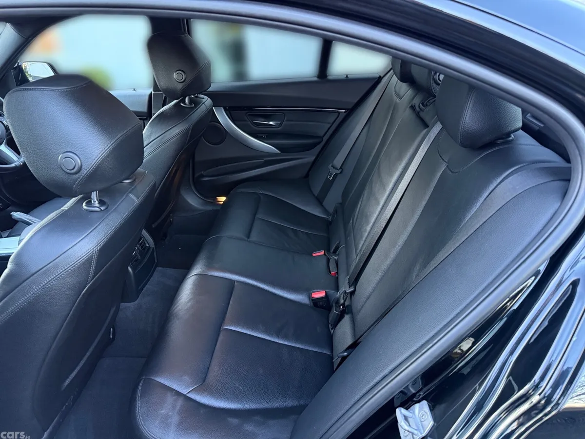 BMW 3-Series Saloon, Diesel, 2018, Black
