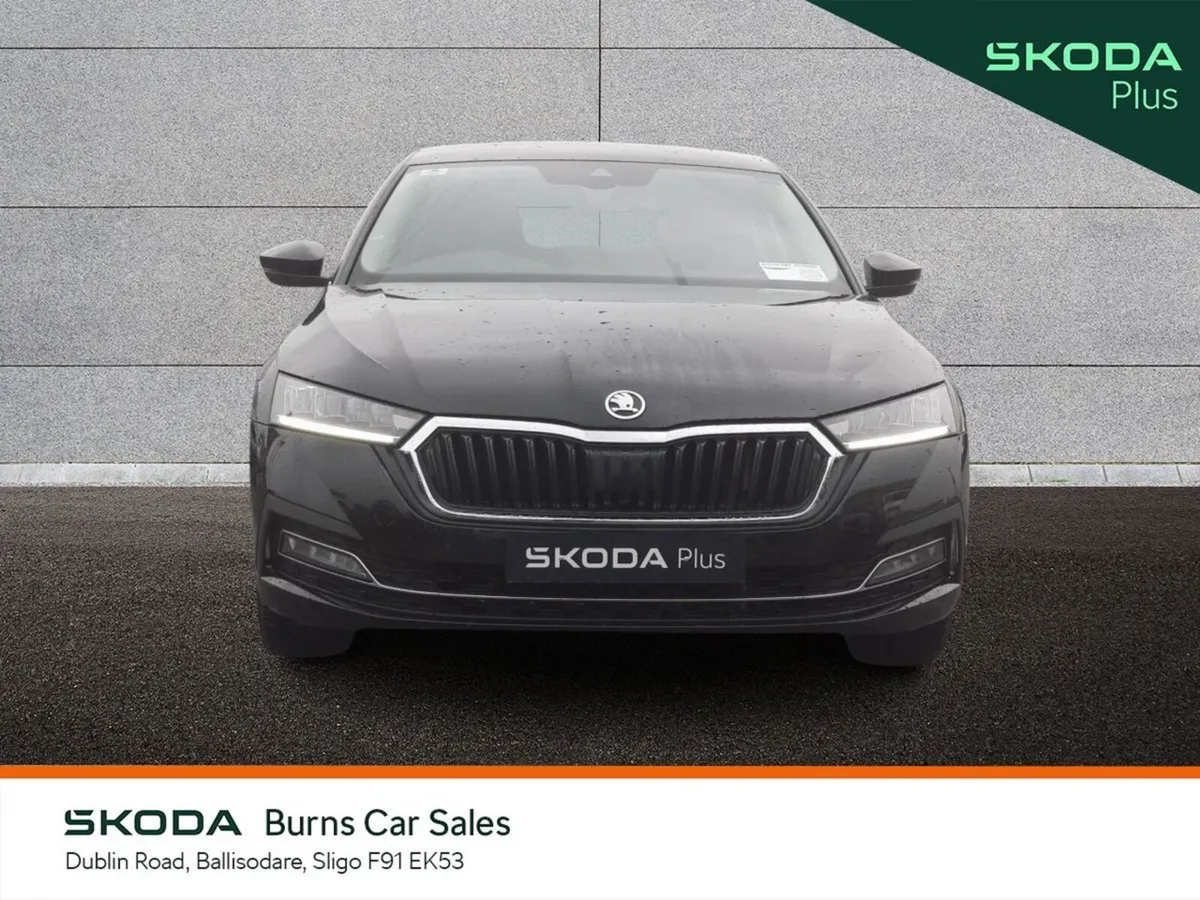Skoda Octavia Saloon, Diesel, 2024, Black