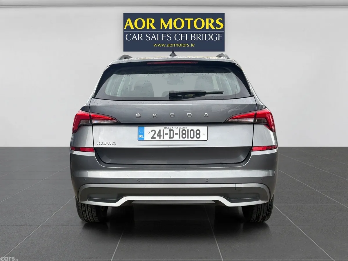 Skoda Kamiq Hatchback, Petrol, 2024, Grey
