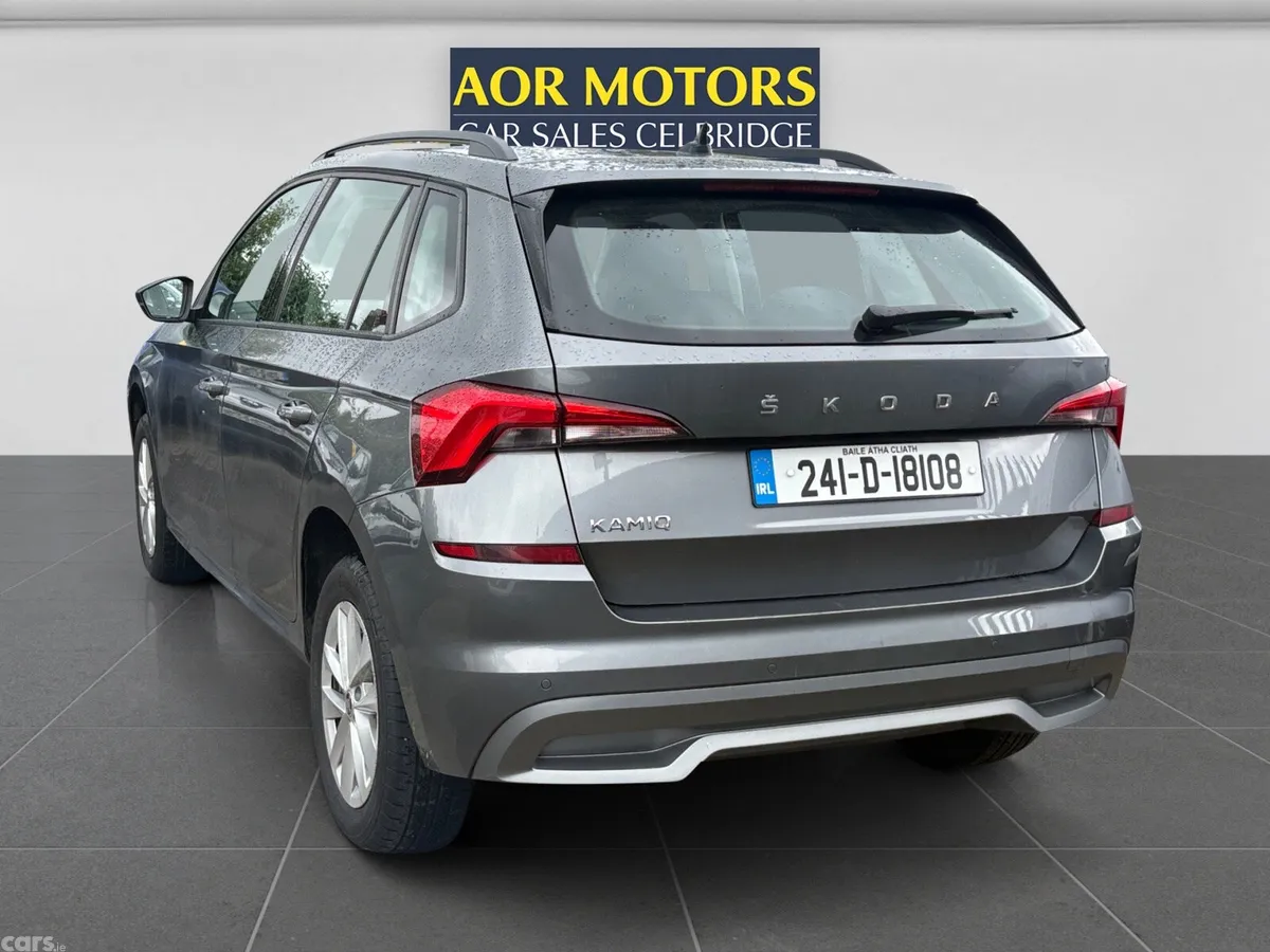 Skoda Kamiq Hatchback, Petrol, 2024, Grey