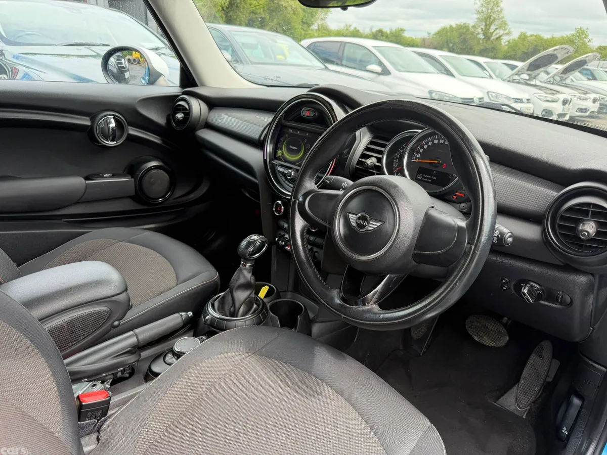 Mini Cooper Hatchback, Petrol, 2015, Blue