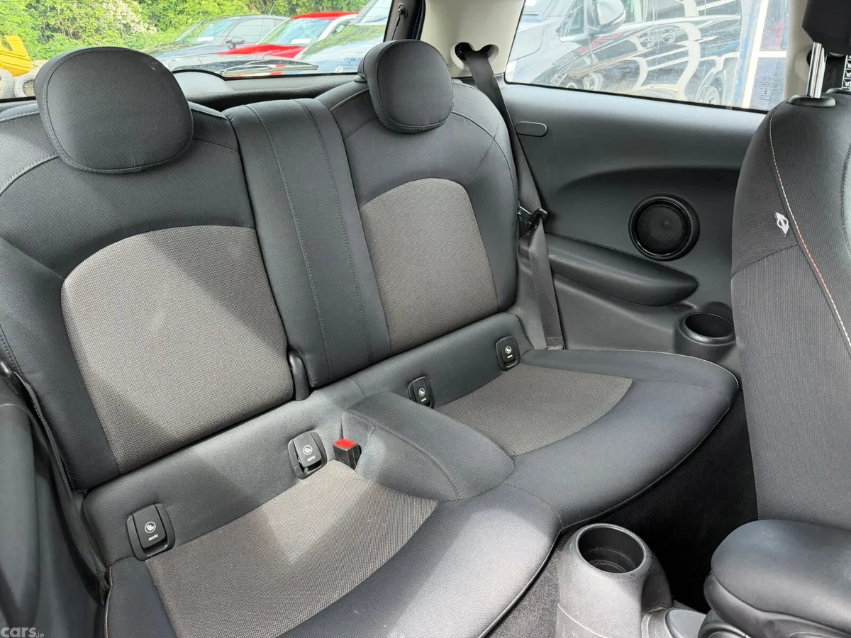 Mini Cooper Hatchback, Petrol, 2015, Blue