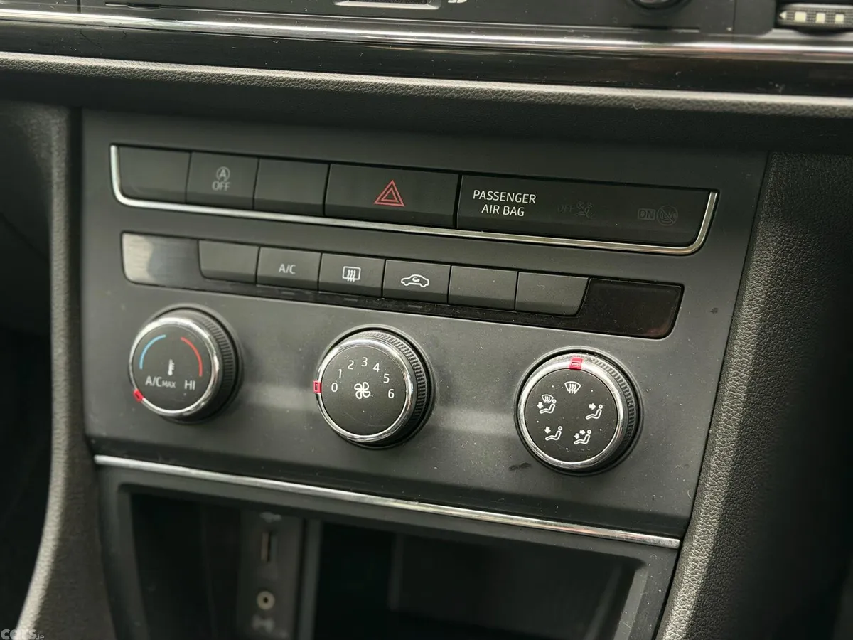 SEAT Leon Estate, Diesel, 2018, Red