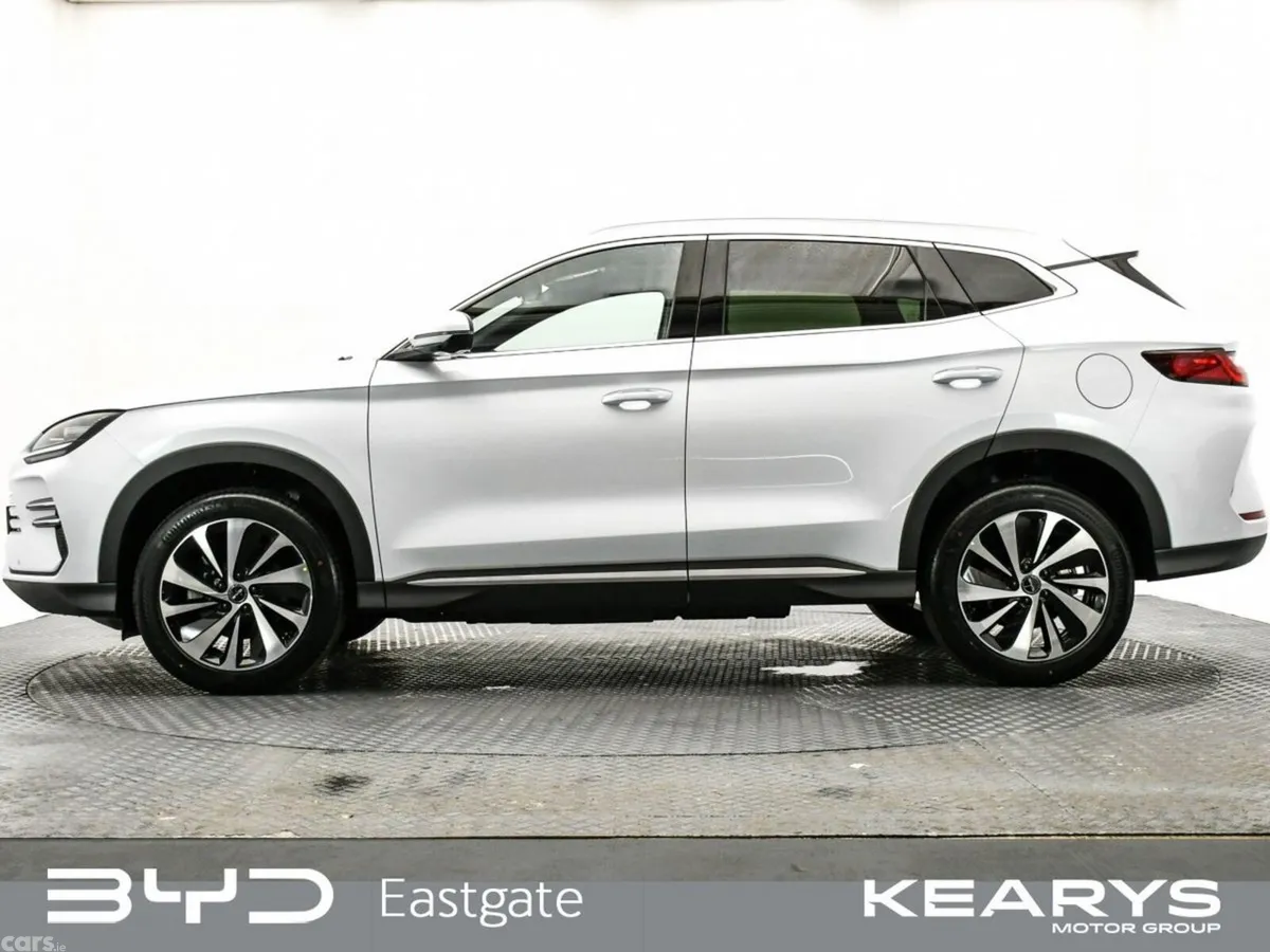 BYD SEAL U SUV, Petrol Plug-in Hybrid, 2025, White