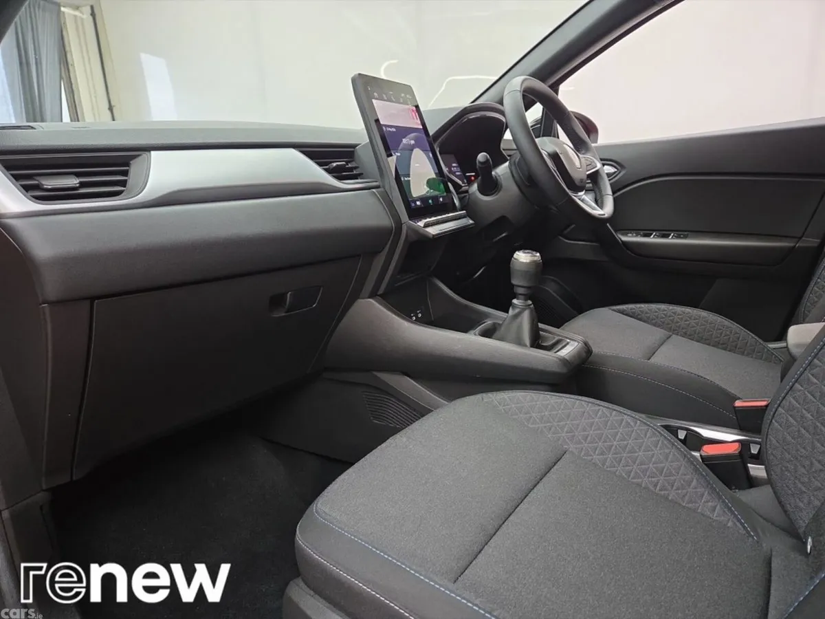 Renault Captur Hatchback, Petrol, 2025, Red