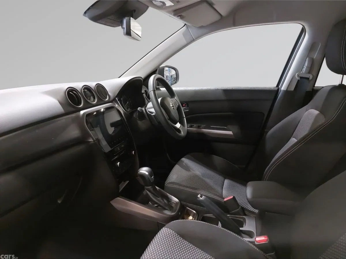 Suzuki Vitara SUV, Petrol Hybrid, 2026, White