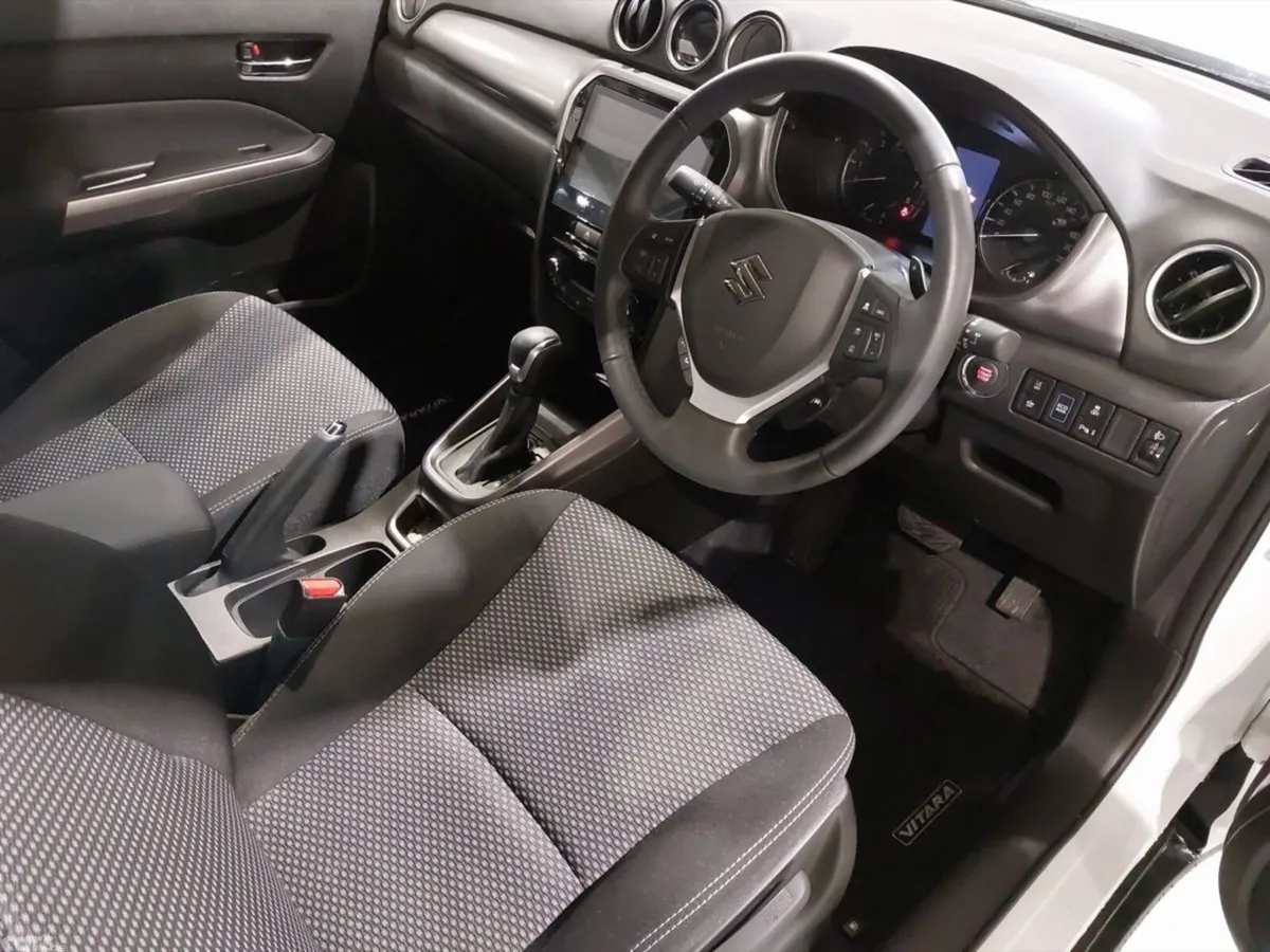Suzuki Vitara SUV, Petrol Hybrid, 2026, White