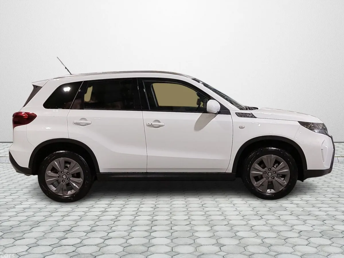 Suzuki Vitara SUV, Petrol Hybrid, 2026, White