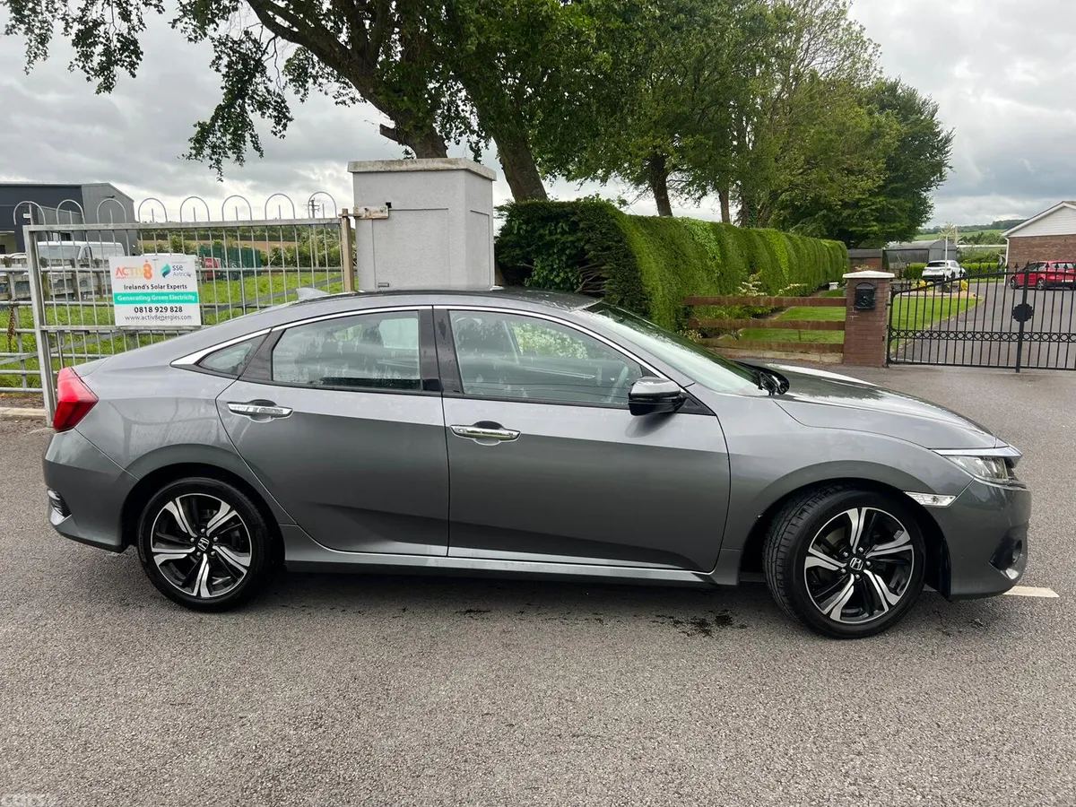 Honda Civic Saloon, Petrol, 2020, Grey