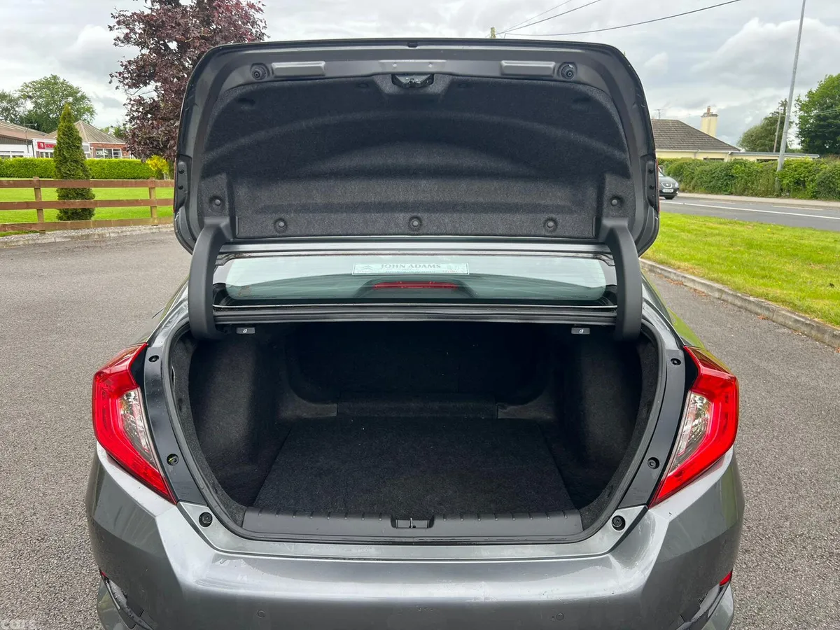 Honda Civic Saloon, Petrol, 2020, Grey